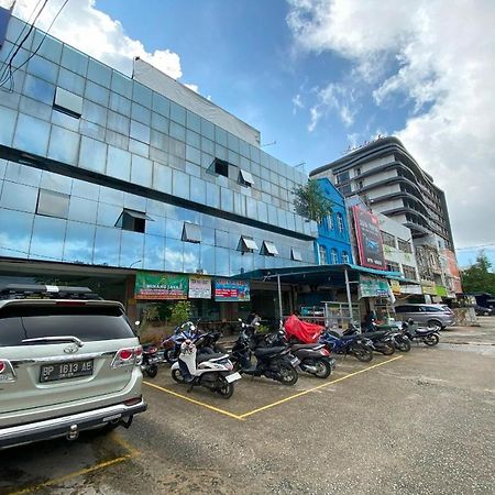 Oyo 92702 Minang Jaya Hotel Nagoya Luaran gambar